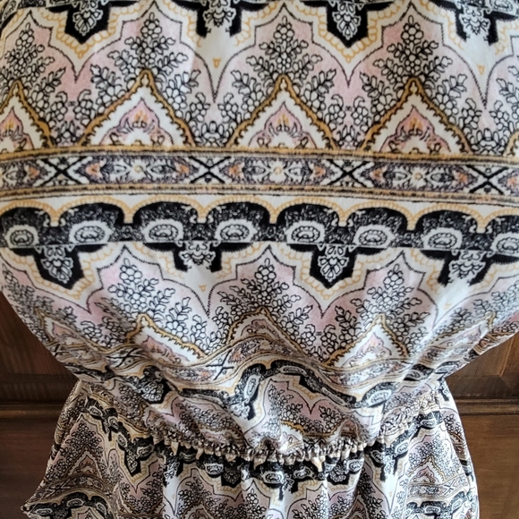 Hippy Rose Mini Dress with Pockets Sz XS P2P 17 L 17 - Picture 2 of 7